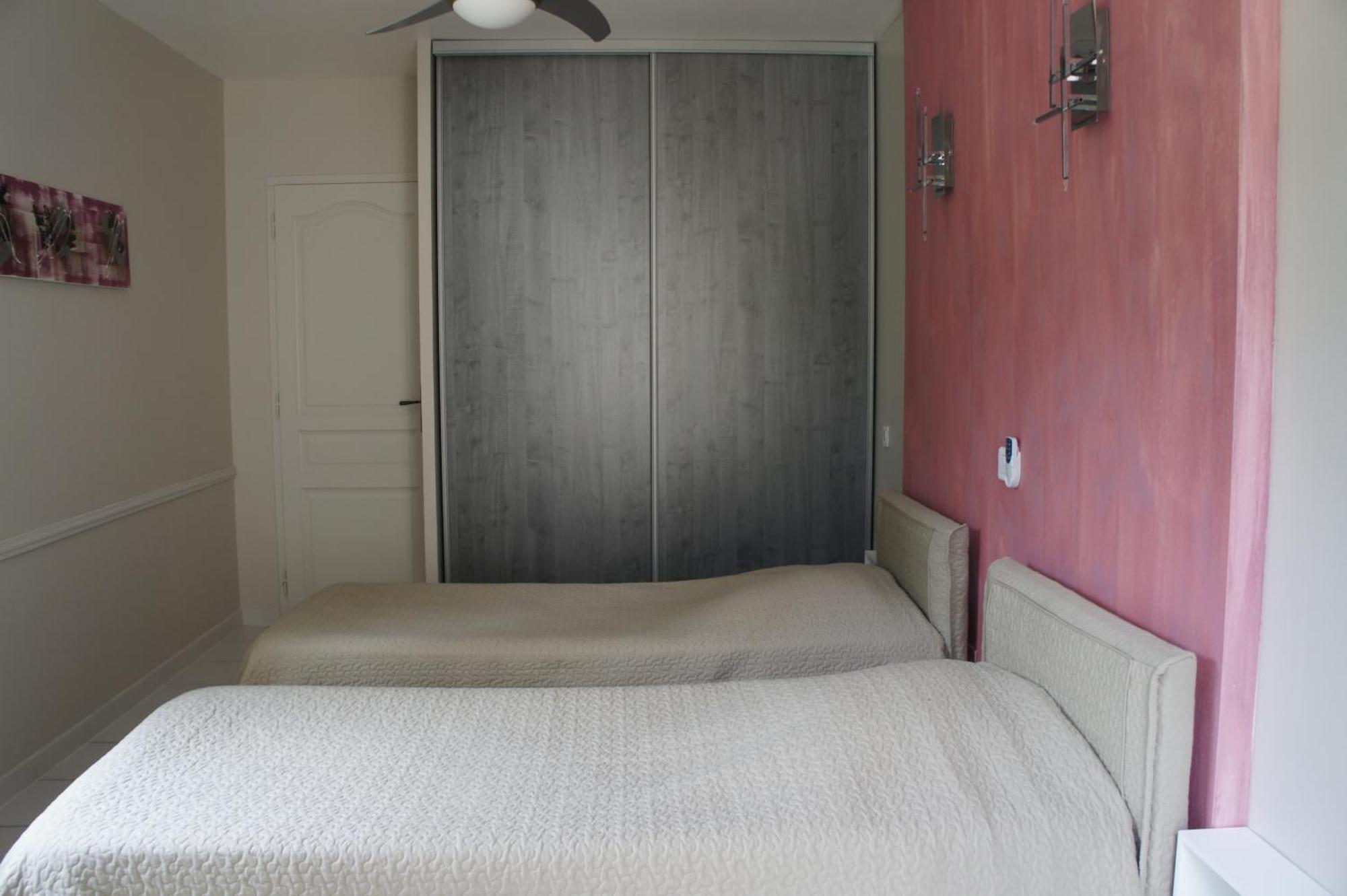 Residence Les Peupliers Loriol-du-Comtat Δωμάτιο φωτογραφία