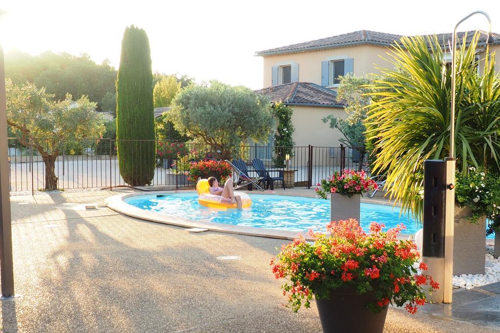 Residence Les Peupliers Loriol-du-Comtat Εξωτερικό φωτογραφία